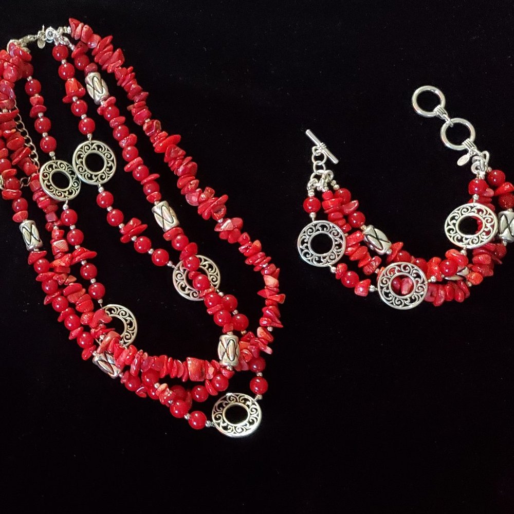Premier Designs Jewelry - Necklace  & Bracelet